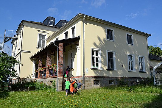 [Translate to Leichte Sprache:] Außenansicht Integrativer Kindergarten